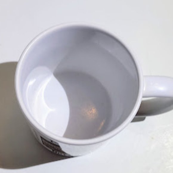 ADORABLE WHITE COFFEE MUG CAT "I'M A LOVER, NOT A BITER" MEASURES APPROX 4" TALL - Picture 4 of 5